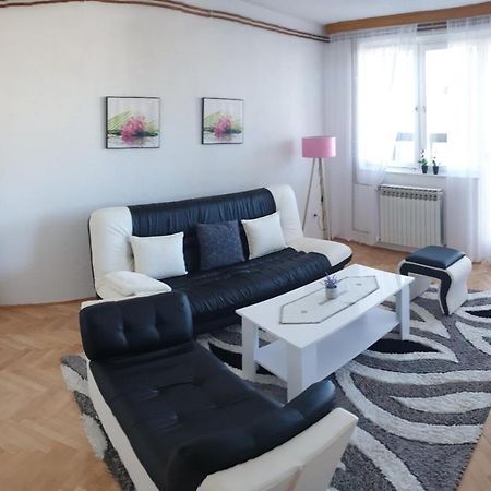 Apartman Hana Sanski Most Zewnętrze zdjęcie