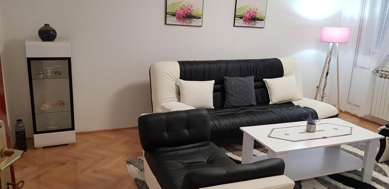 Apartman Hana Sanski Most Zewnętrze zdjęcie